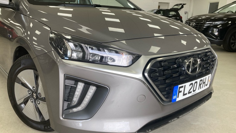 Hyundai IONIQ 1.6 GDi Hybrid Premium 5dr DCT Hybrid Hatchback